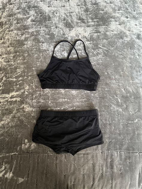 Se produkter som liknar Bikini Lindex strl 170 på Tradera 678694928