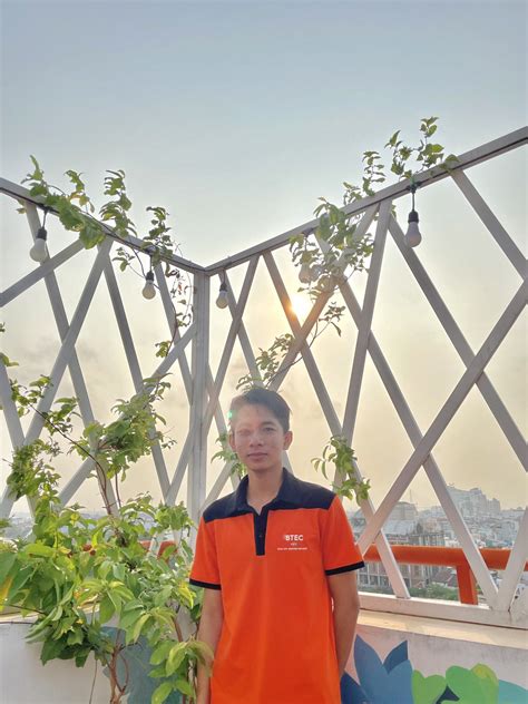 HOT BOY CÔNG NGHỆ THÔNG TIN CỦA BTEC FPT ÔM HOÀI BÃO MANG LẠI NHỮNG GIÁ TRỊ TỐT ĐẸP CHO CUỘC