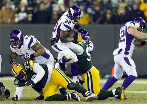 The Packers vs. Vikings rivalry heats up. | Rivalry, Packers, Vikings