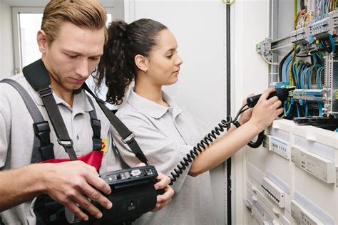 Ausbildungschancen Im Elektro Handwerk Nutzen Elektrowirtschaft