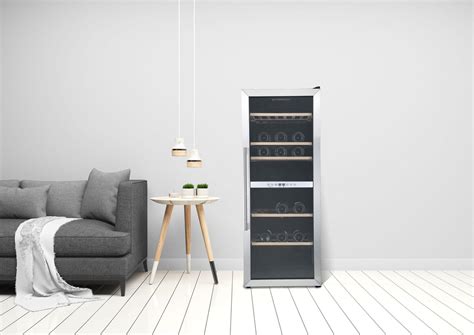 Охладител за вино HWC77GCIA, 77 бутилки 16869 - Охладители за вин