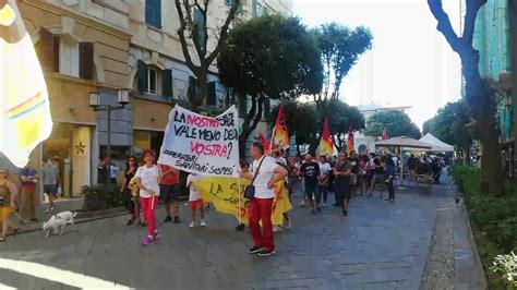 Savona Manifestazione In Piazza E Corteo Contro Il Green Pass Il