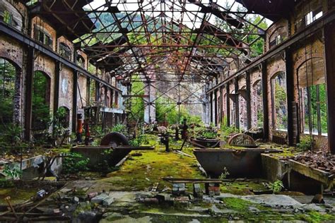 Canadas Largest Ghost Town Is Right Here In British Columbia Parkbench