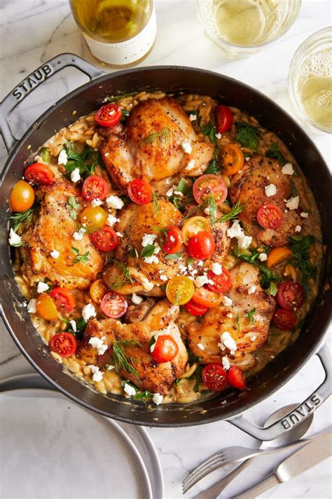 One Pot Greek Chicken And Orzo Foodymake