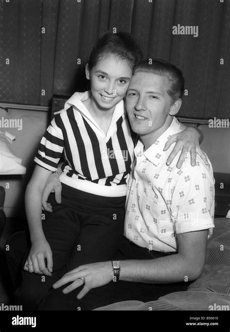 Jerry Lee Lewis Rock And Roll Singer May 1958 With His 13 Year Old Wife