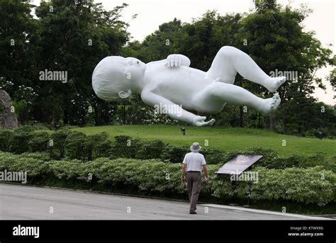 Baby Sculpture Singapore Hi Res Stock Photography And Images Alamy