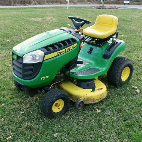 John Deere D105 Riding Lawn Tractor Ebth