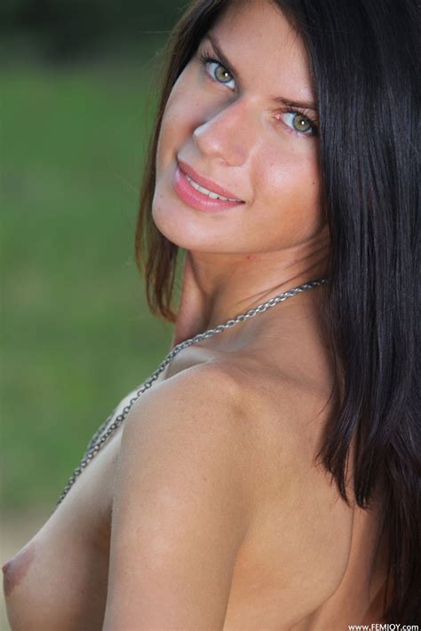 Teen Katrina Naked In Nature 0014femjoy 114134 014 Porn Pic