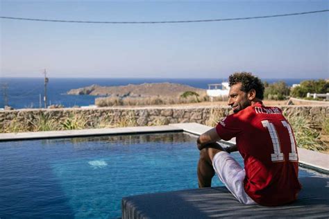 كم يبلغ راتب محمد صلاح في ليفربول بعد تجديد عقده؟ تخطى 8 ملايين جنيه