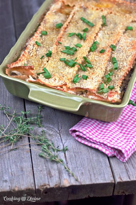 Wild mushroom lasagna recipe - fresh thyme and garlic infused bechamel ...