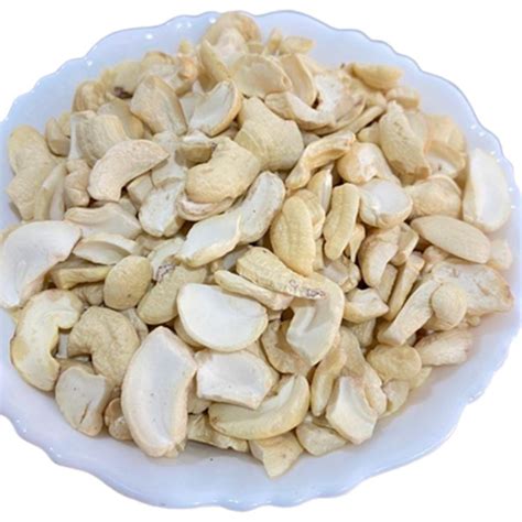 Raw Ivory Lwp Split Cashew Nut At Rs Kg In Ganjam Id