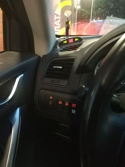 Кнопка включения переднего парктроника — Mazda CX-5 (1G), 2 л, 2011 ...