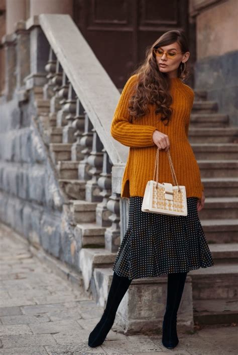 effortless chic   master  art  casual elegance