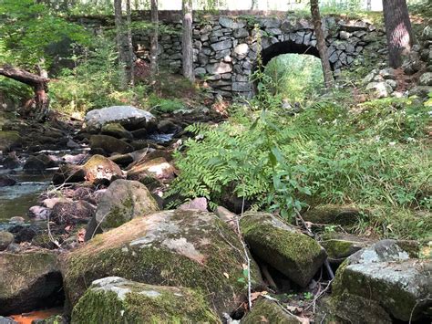 Keystone Stone Arch Bridge In New Salem Massachusetts Spanning Middle