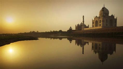 From Aerocity: Agra Sightseeing Lord Shiva Temple Tour