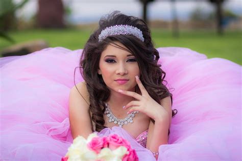 Stunning Quincea Era Makeup Ideas