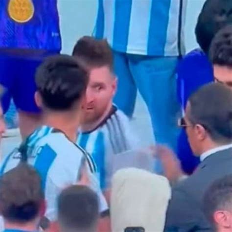 Ignacio Pato On Twitter Les Llamaron Desclasados Messi Con Salt Bae