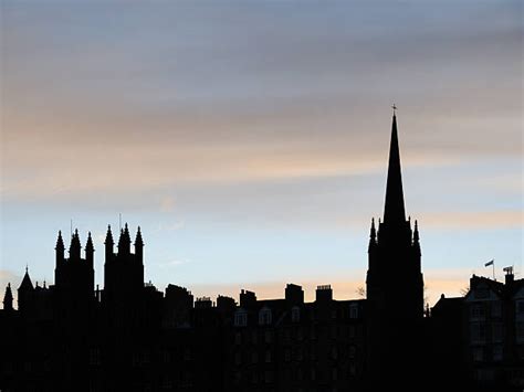 200+ Edinburgh Skyline Silhouette Stock Photos, Pictures & Royalty-Free ...