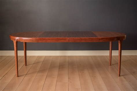 Vintage Danish Rosewood Round Expandable Dining Table By Ib Kofod