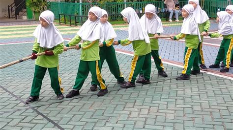 Lomba Tarik Tambang Class Meeting Sd Muhammadiyah Ptk Youtube