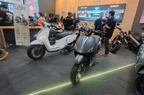 Meluncur Motor Matic Murah Desain Retro Di PRJ 2024 Anti Maling Sekali