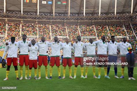 Cameroon National Anthem Photos and Premium High Res Pictures - Getty ...