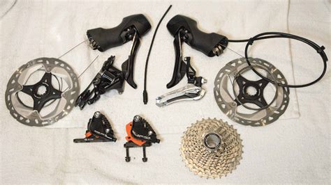 2019 Shimano 105 11 Speed Hydraulic Disc Groupset 5800 For Sale