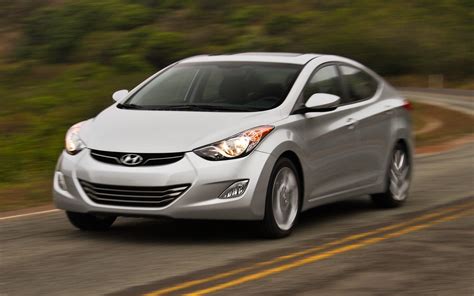 2012 Hyundai Elantra Arrival - Motor Trend