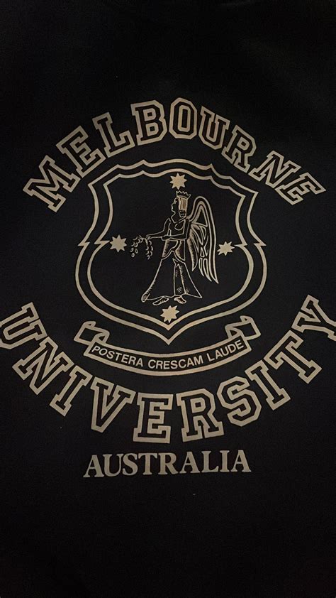 Does anyone recognize this logo of the University of Melbourne? : r ...