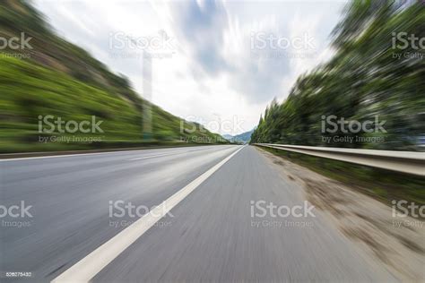 재생속도 고속도로 거리에 대한 스톡 사진 및 기타 이미지 거리 고속도로 교통 Istock