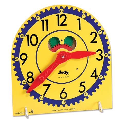 Classic Judy® Clock - For Small Hands