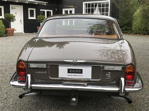 Jaguar Xj Manual Bains Classic Motor House