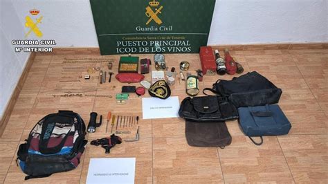 Sucesos Canarias Detenidas En Canarias Tres Personas De Una Misma Familia Por Robar En Una Casa