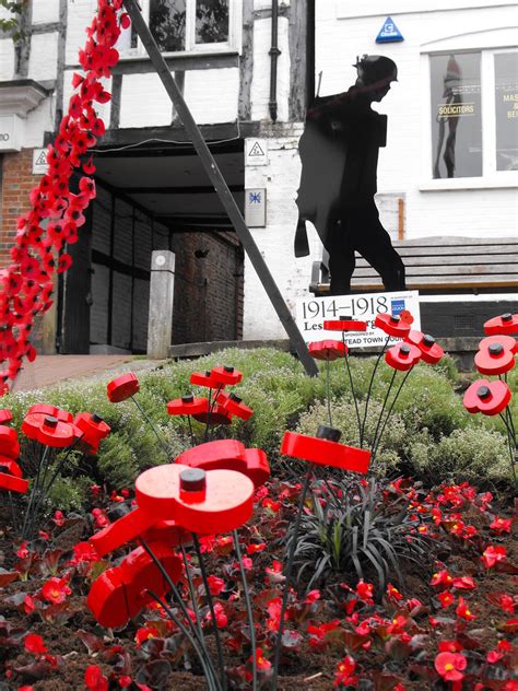 High Street War Memorial 1914 1918 Commemorative Poppies East