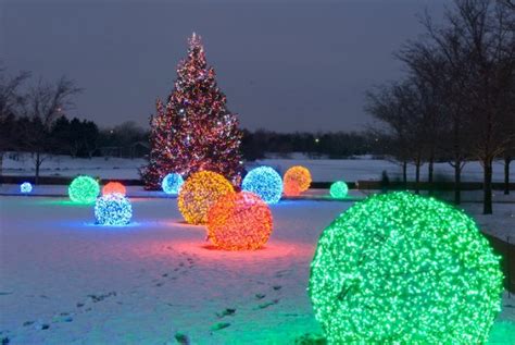 How To Make Awesome Christmas Light Balls