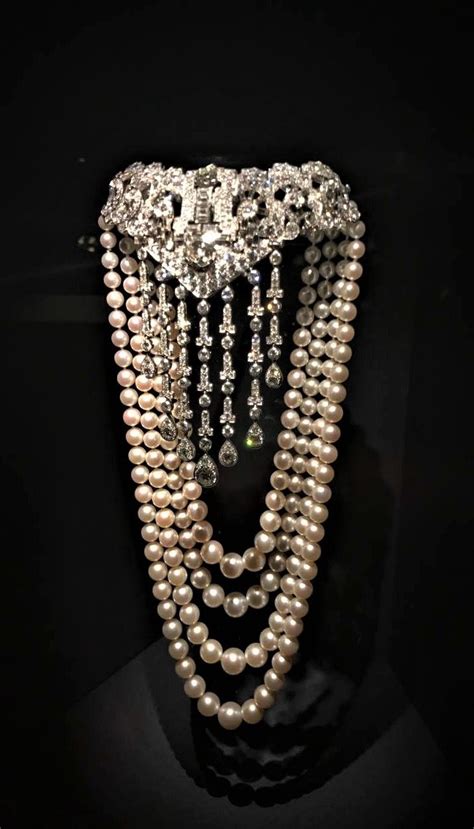 Diamond and pearl necklace by Cartier from the Marjorie Merriweather Post Collection ...