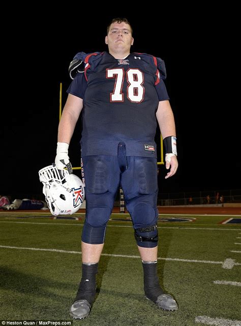 John Krahn At 7 Foot And 440 Pounds Is The Us Biggest High School