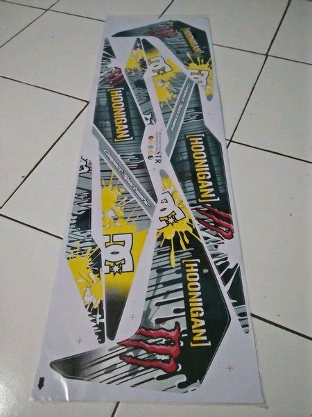 Jual Striping Lis Sticker Variasi Beat Fi Hoonigan Hitam Kuning Di