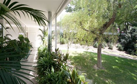 Villa Tugendhat in Brno by Mies Van Der Rohe | ArchEyes