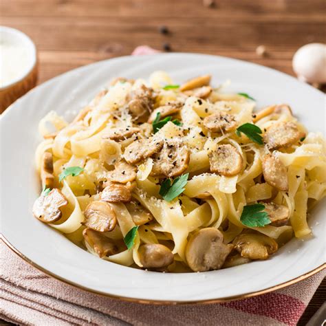 Recette Tagliatelles aux cèpes et aux tomates