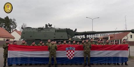 Hrvatski Vojnici U Mirovnim Misijama Estitali Gra Anima Bo I I Novu