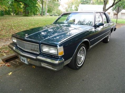 Find Used 1990 Chevrolet Impala Caprice Classic LS Brougham Sedan 5 0L