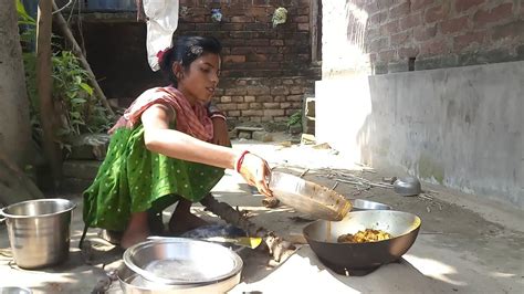 গ্রামের পরিবেশে মাটির উনুনে রান্নাvillagelifestyel Villagecooking