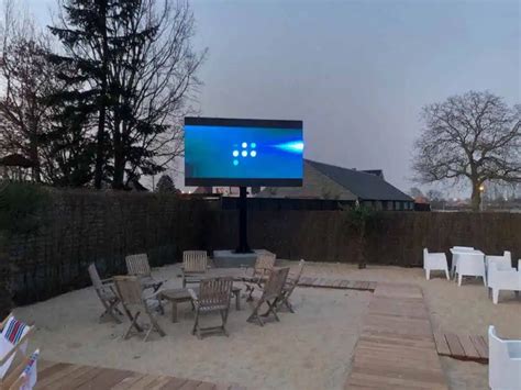 Outdoor LED Scherm Cocoon Lounge LED Visuals B V Indoor En