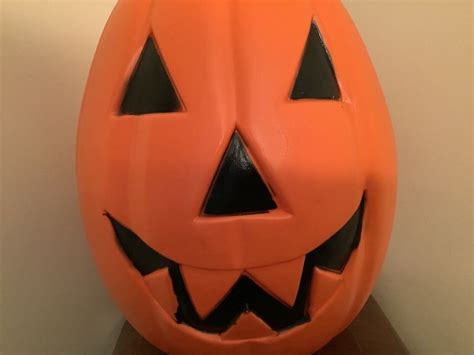 General Foam Plastics 22x15 Huge Halloween Jack O Lantern Lighted