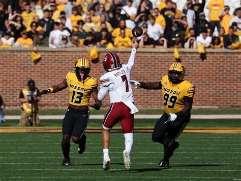 First Half Dominance Propels Mizzou To 34 12 Mayors Cup Victory Over