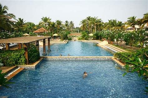 Club Mahindra Varca Beach Resort,South Goa:Photos,Reviews,Deals