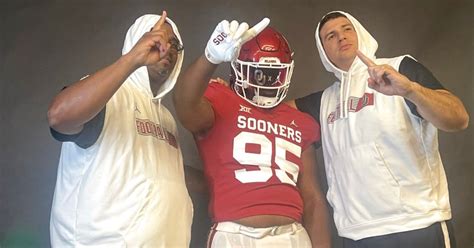 2025 DL Ka Mori Moore Decommits From Oklahoma On3