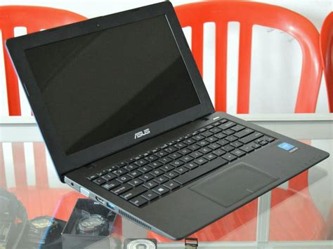 Notebook Asus X200m Like New Elektronik Komputer Laptop Di Carousell