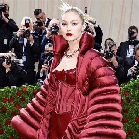 Met Gala Gigi Hadid Makes A Red Hot Entrance In Leather Corset E Online Skin Tight